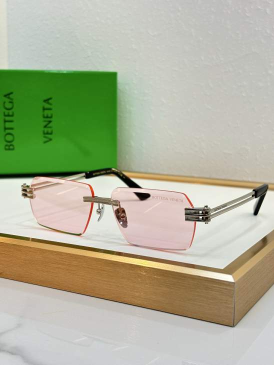 Picture of Bottega Veneta Sunglasses _SKUfw80882299fw
